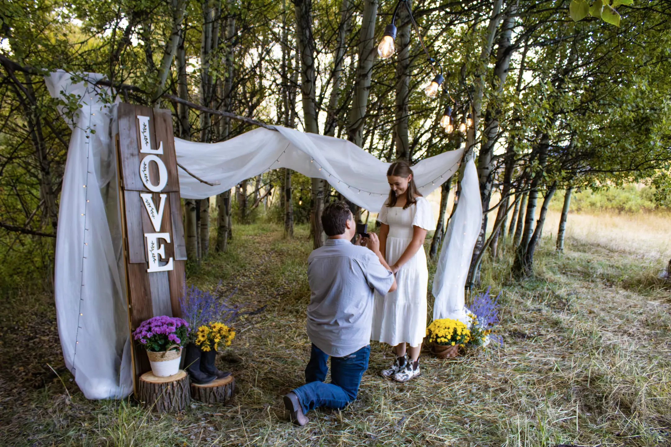 jacob hofer and makenna howard proposal bending the knee